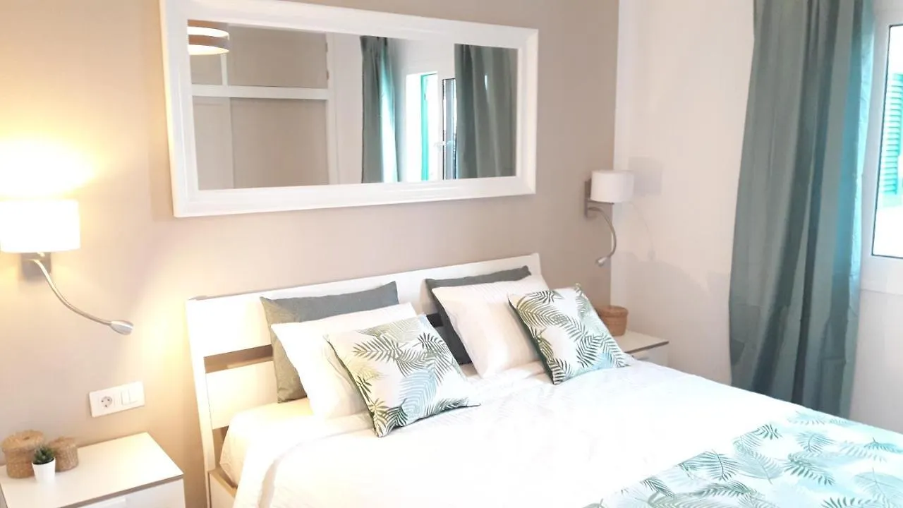 פוארטו דל כרמן Apartment Portonovo Casa Martin - Swimming Pool - Good Wifi - Old Town ספרד